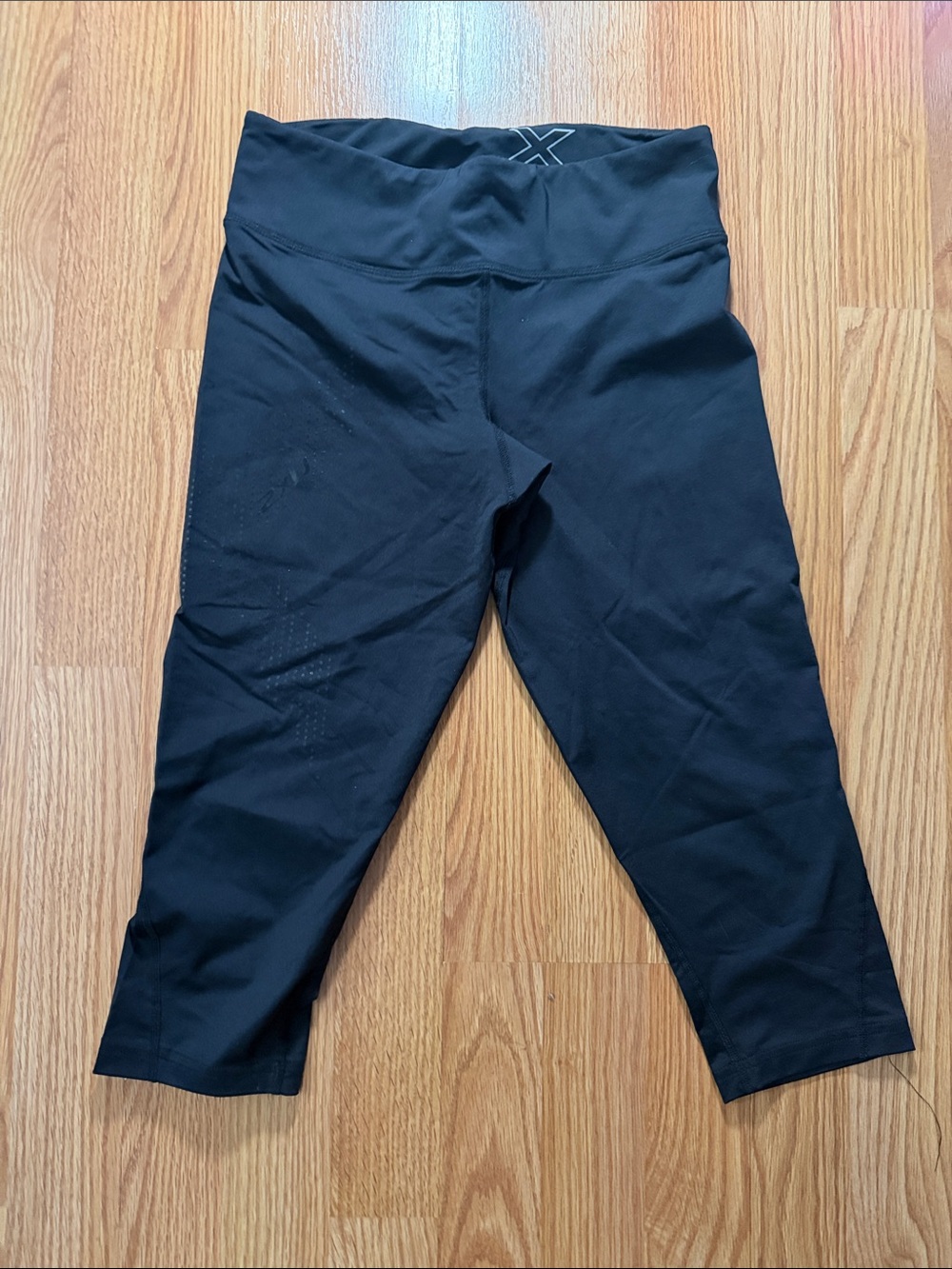 2XU Black Cropped Performance Leggings